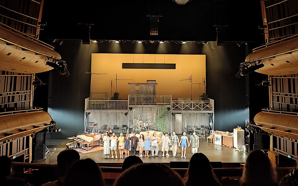 δρομολόγια-πόλεμος-και-παιχνίδι-μέσα-562162633