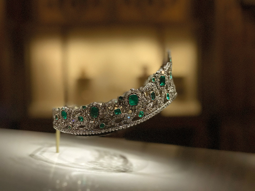 Muevo: Λίγη ελληνική λάμψη στο Λούβρο-1