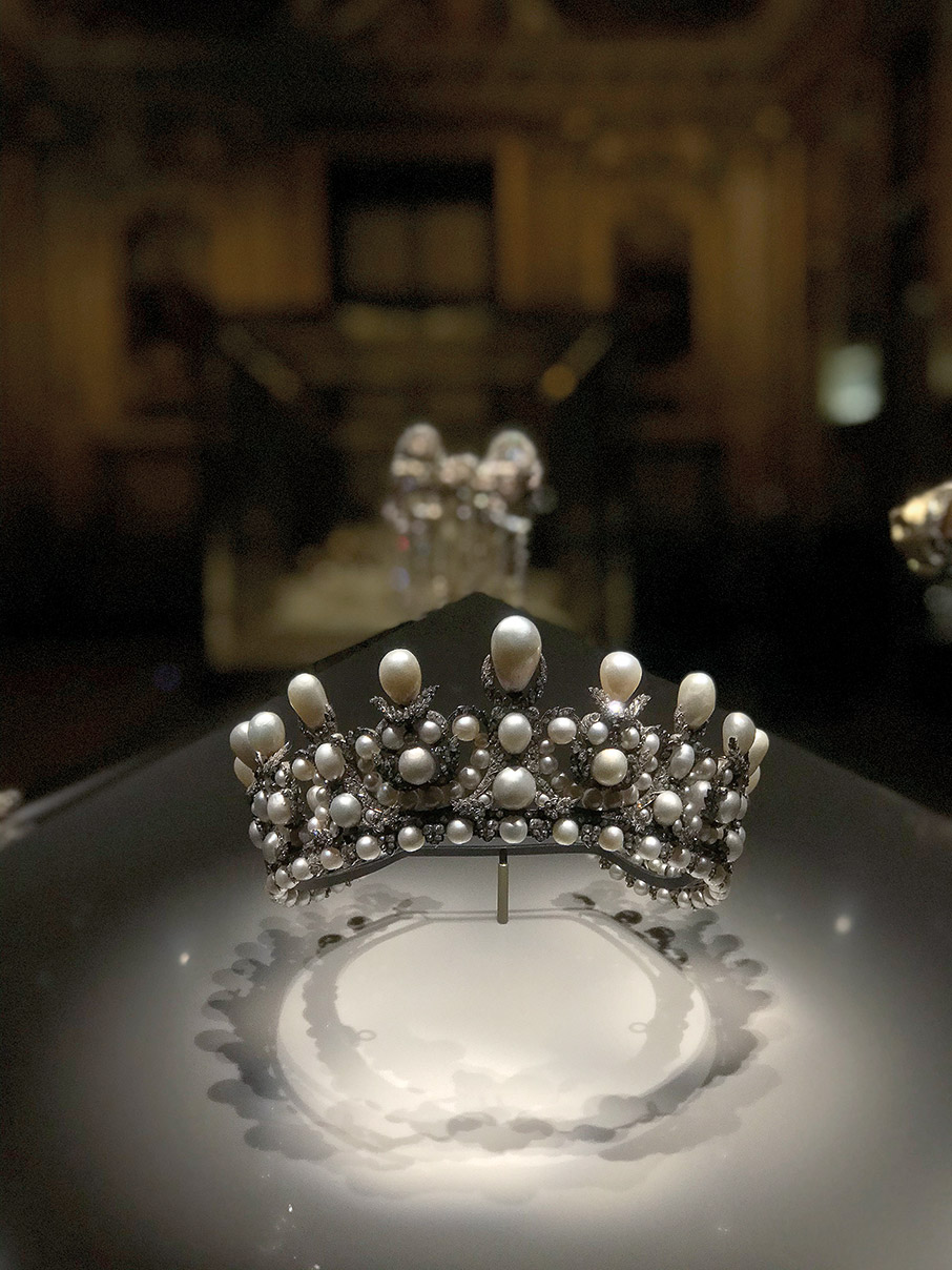 Muevo: Λίγη ελληνική λάμψη στο Λούβρο-5