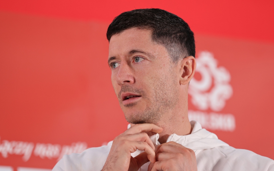 λεβαντόφσκι-προετοιμάζομαι-σα-να-εί-562144279