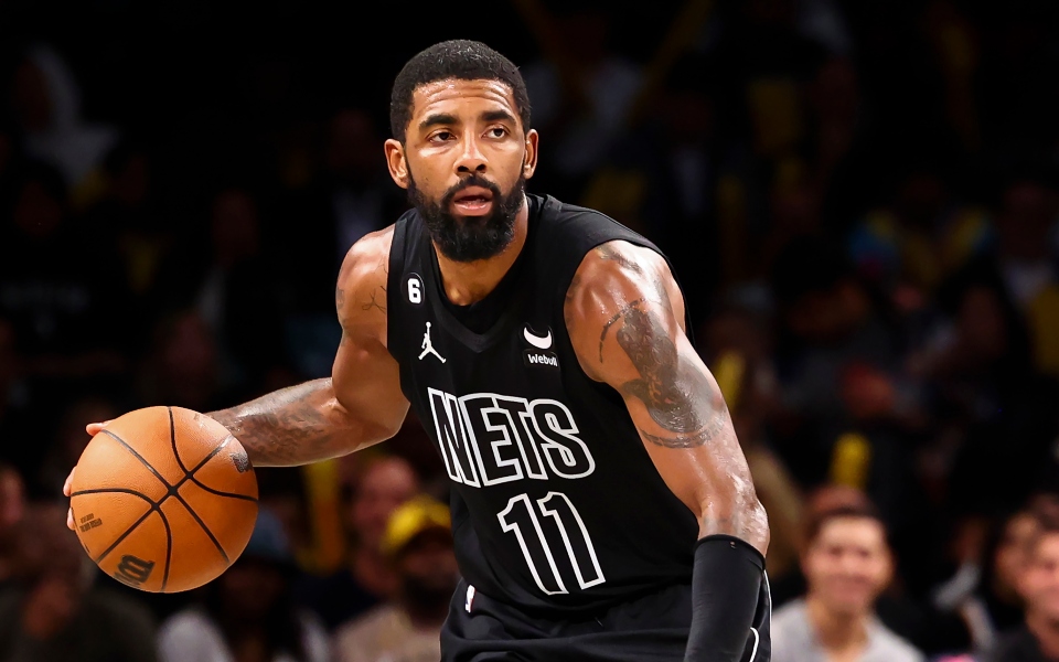 κάιρι-ίρβινγκ-τιμωρήθηκε-με-αποκλεισ-562122994