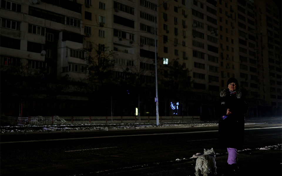 γερμανία-στέλνει-πάνω-από-350-γεννήτριε-562161265