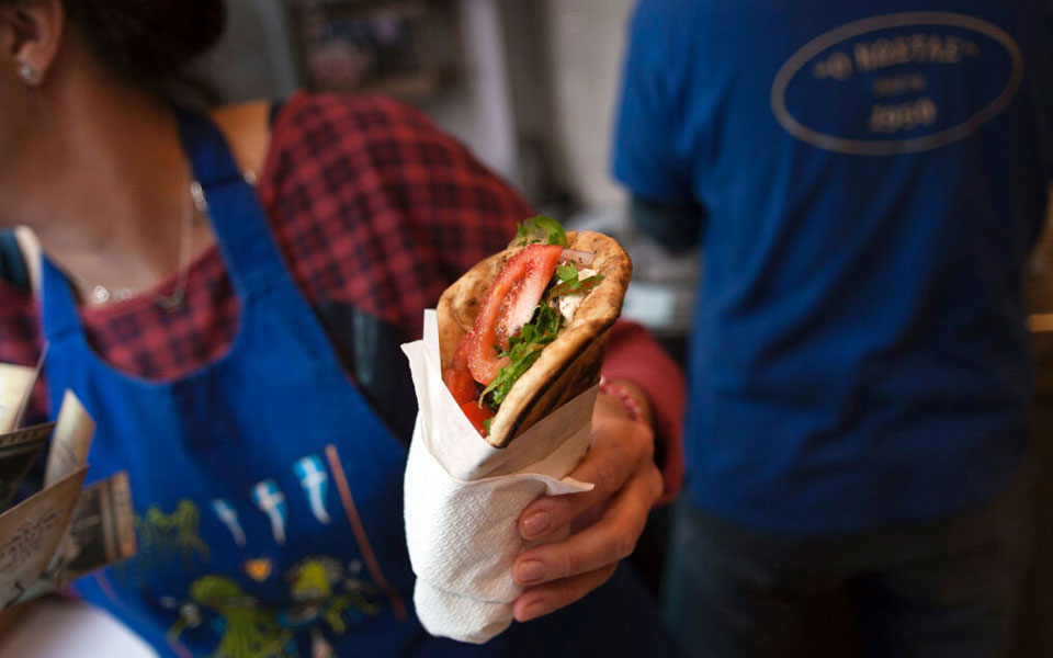 πέντε-μαγαζιά-με-ιστορία-και-τίμιο-χει-562151239