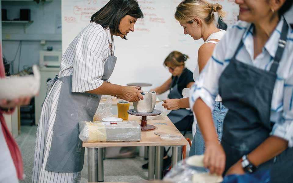 γιατί-όλοι-κάνουν-κεραμική-562130953