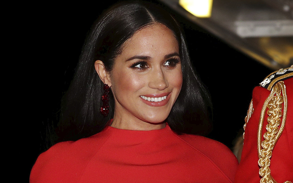 ο-στίχος-του-ντίνου-χριστιανόπουλου-π-562162597