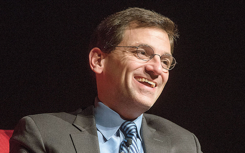 ο-δημοσιογράφος-των-nyt-πίτερ-μπέικερ-στ-562125499