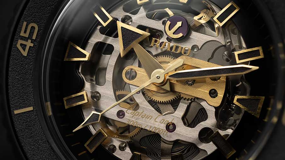 Αυτό το συλλεκτικό ρολόι της Rado μοιάζει από άλλο πλανήτη-3