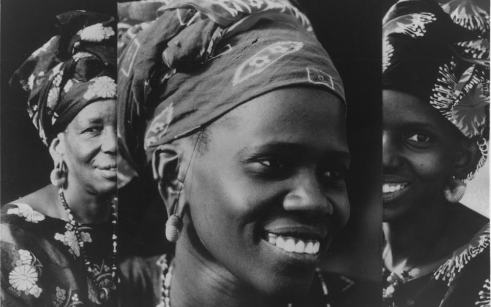 trinh-t-minh-ha-ποια-είναι-η-βασίλισσα-του-εθνογ-562158883