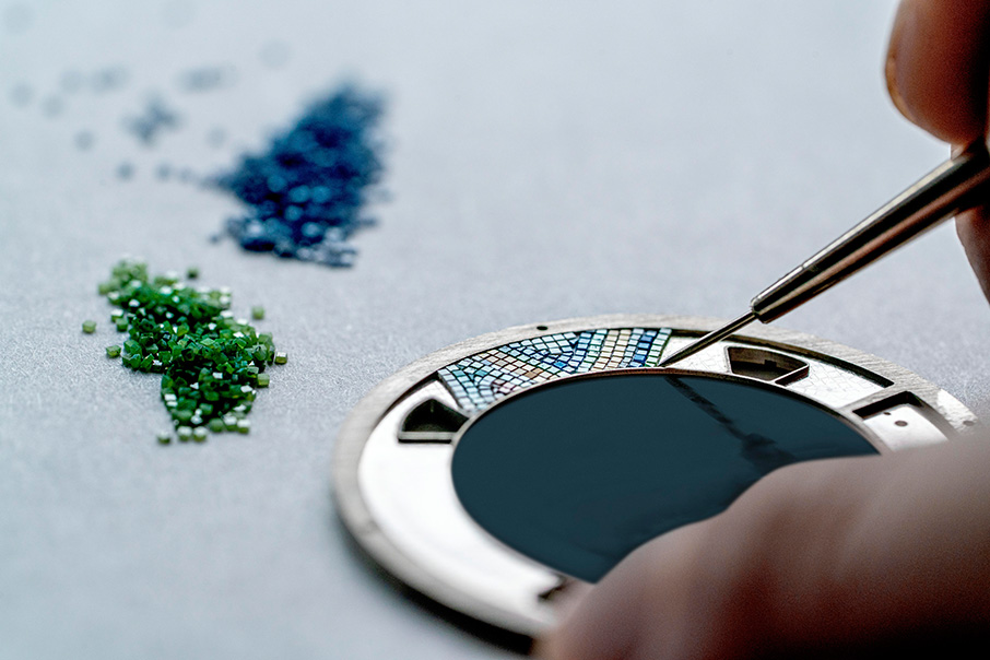 Οι θησαυροί του Λούβρου στον καρπό του χεριού από την Vacheron Constantin-4