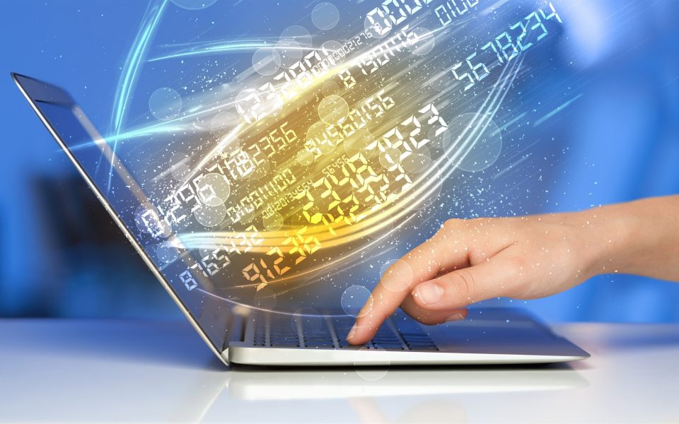 ααδε-προσοχή-στις-απάτες-με-δήθεν-επισ-562160791