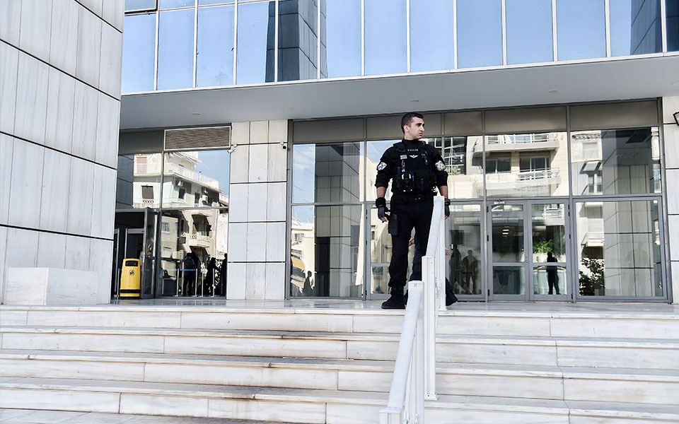 tηλεφώνημα-για-βόμβα-στον-άρειο-πάγο-562162429