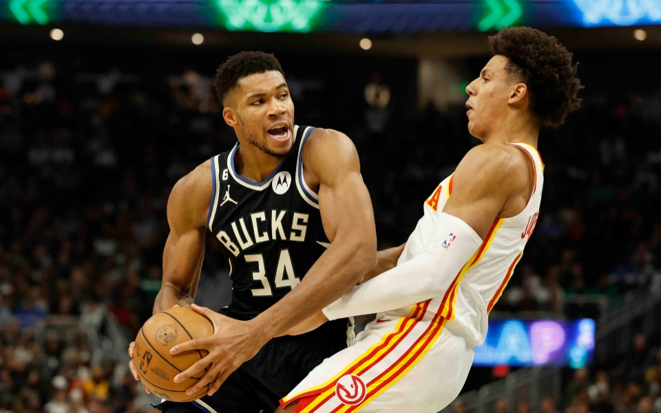 nba-συνεχίζουν-αήττητοι-οι-μπακς-με-ηγέτ-562117336