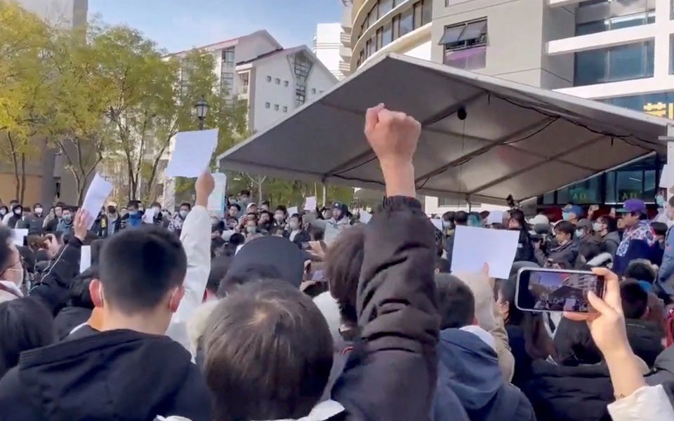 Κίνα: Ξεχειλίζει η οργή κατά της «Zero Covid» – Πρωτοφανείς διαδηλώσεις σε Γουχάν και Σαγκάη-5