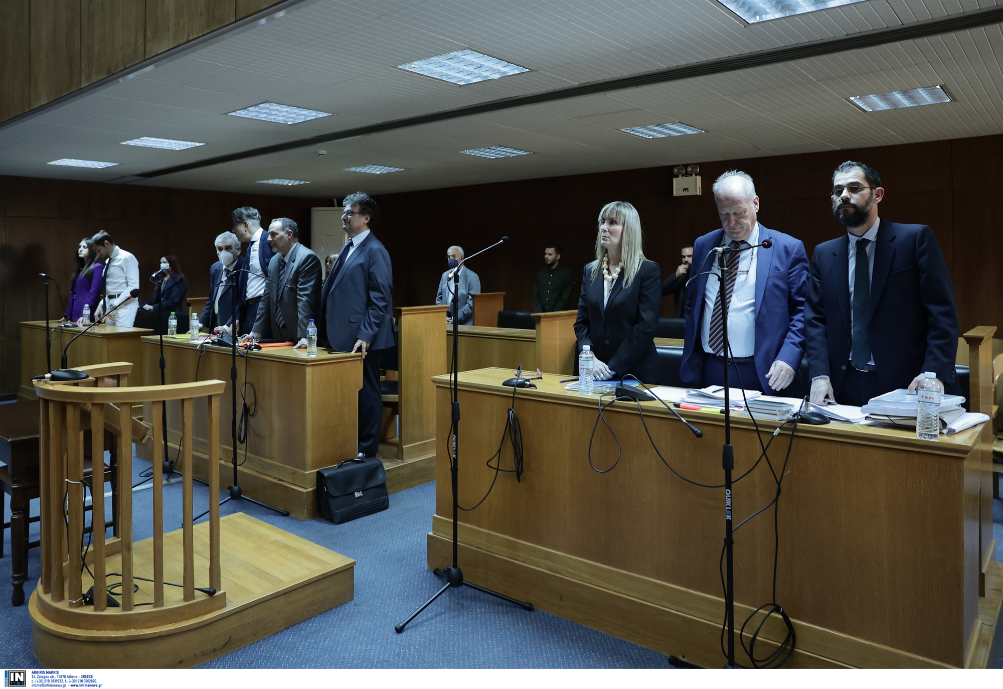 η-γραβάτα-και-η-οριεντάλ-χορεύτρια-τ-562116532