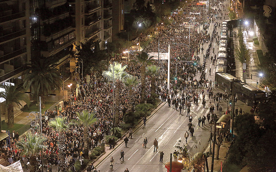 επέτειος-πολυτεχνείου-χωρίς-προβλήμ-562143331