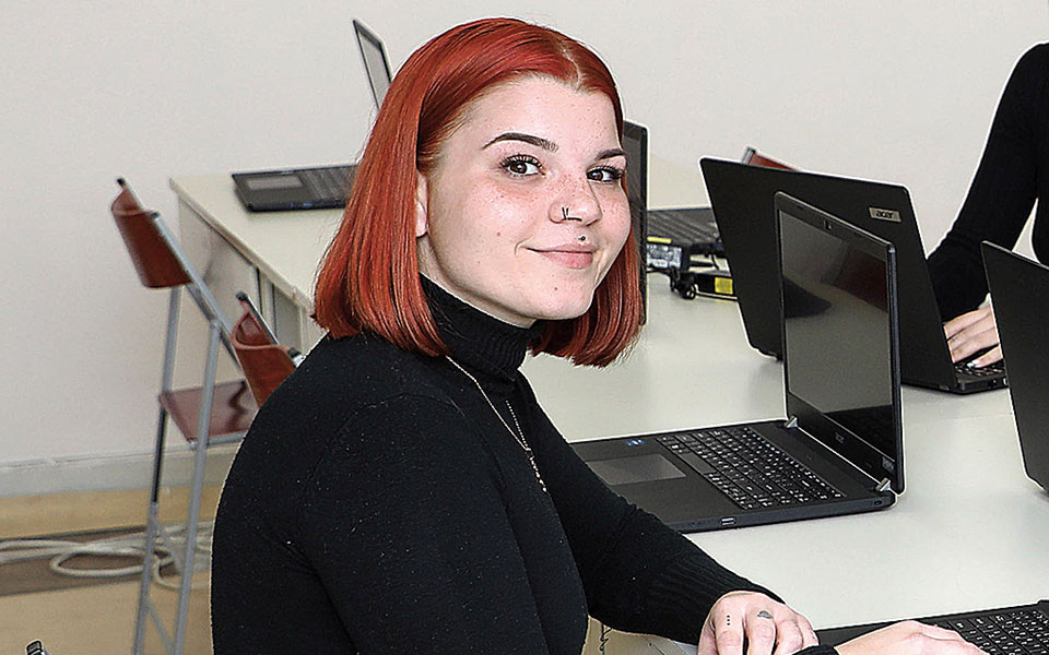 Στα θρανία των ΙΕΚ για δεύτερη ευκαιρία-7