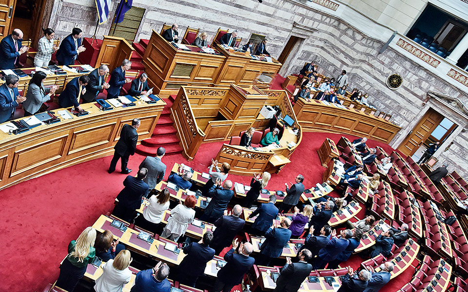 νομοσχέδιο-για-παρακολουθήσεις-η-κυβ-562150828