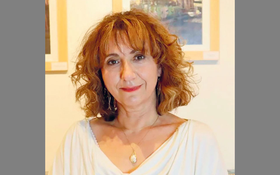 με-το-βλέμμα-στο-διεθνές-βρα-562160938