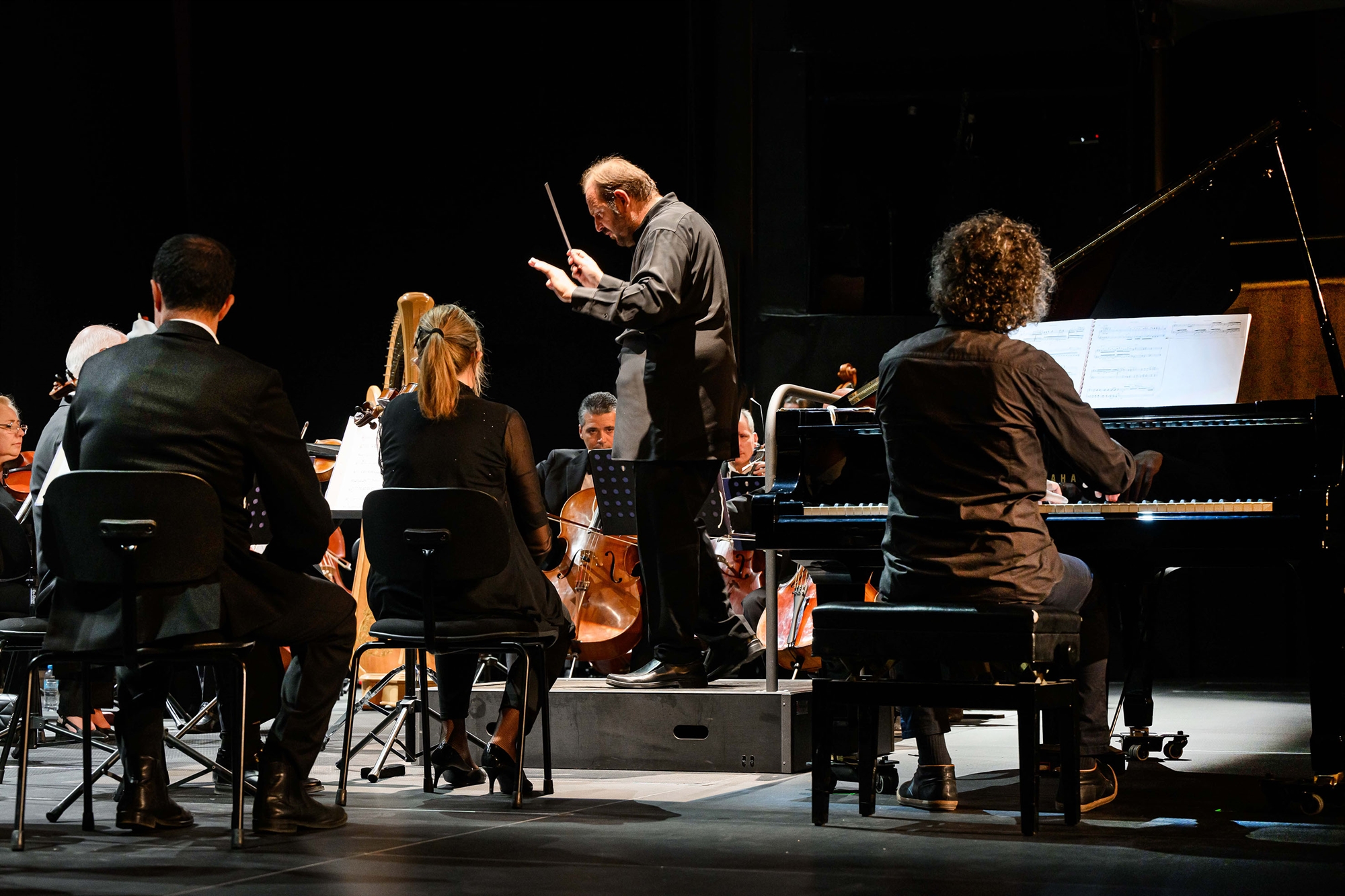 ενδιαφέρον-νέο-κοντσέρτο-για-πιάνο-το-562145959