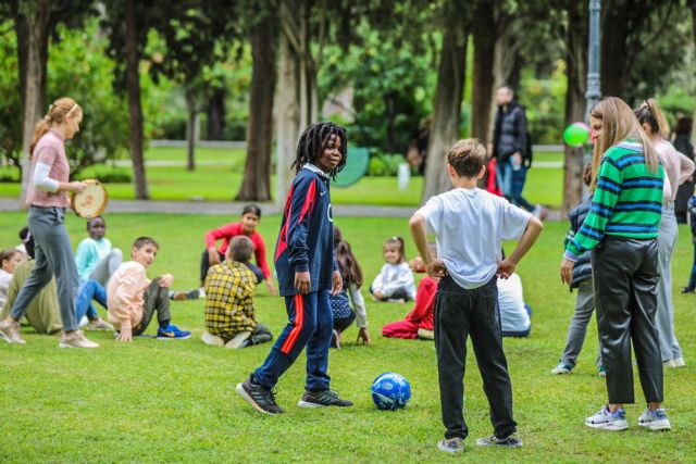 Όταν ο κήπος του Προεδρικού Μεγάρου αντήχησε από παιδικές φωνές-1
