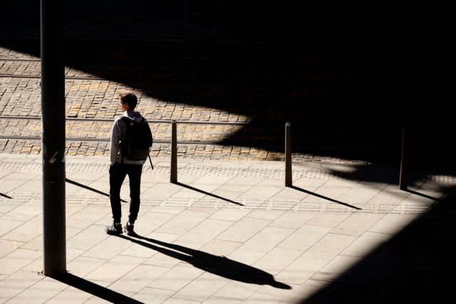 ο-φαύλος-κύκλος-της-βίας-των-εφήβων-562153702