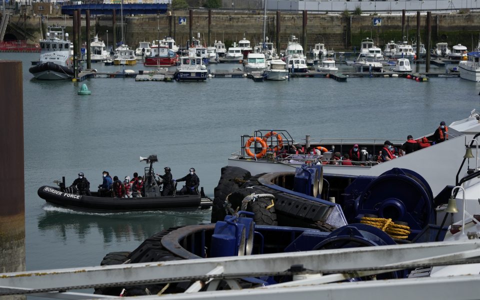 γαλλία-η-βρετανία-πρέπει-να-αλλάξει-562136731