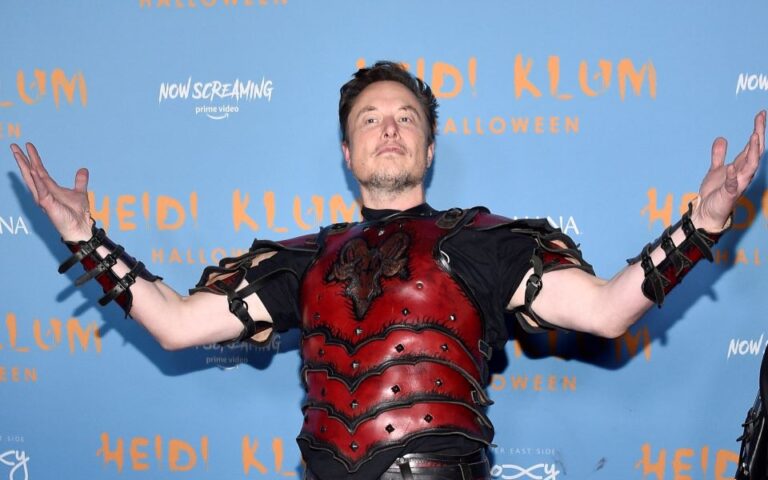 twitter-γιατί-ο-μασκ-κήρυξε-πόλεμο-με-την-apple-562160392