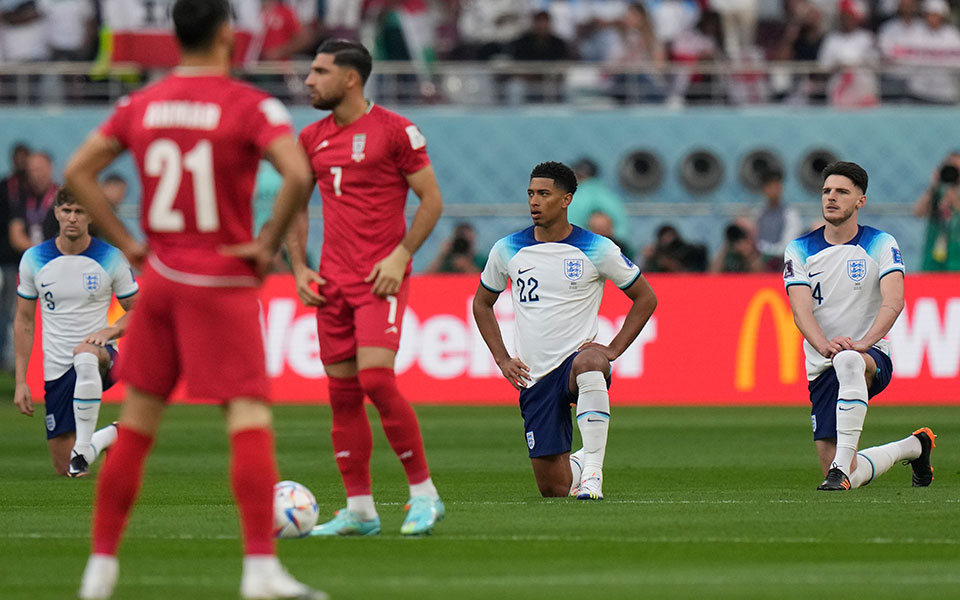 μουντιάλ-2022-γονάτισαν-οι-άγγλοι-σιγή-απ-562147681