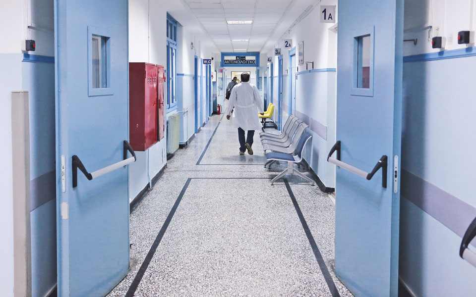 διχάζει-η-ιδιωτική-εργασία-στο-εσυ-562146229