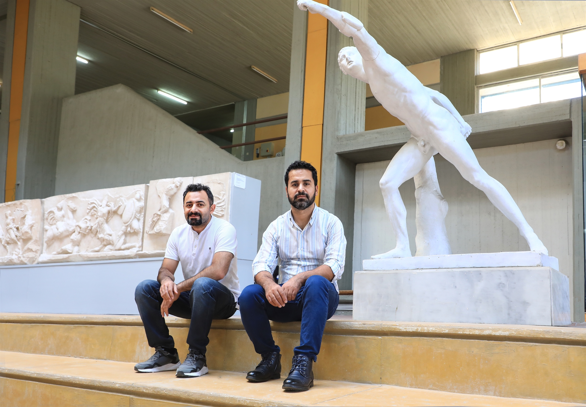 Οταν οι αρχαιολόγοι παίρνουν τα όπλα-1