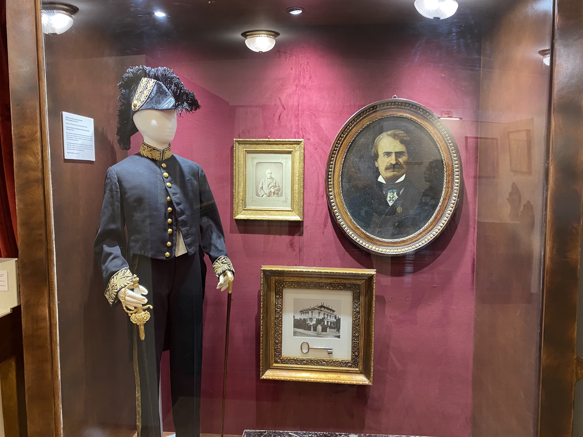 Το Αθηναϊκό Μουσείο στην Πλάκα έλαβε σάρκα και οστά έπειτα από 85 χρόνια-1