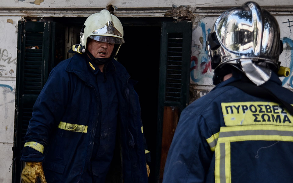 θεσσαλονίκη-φωτιά-σε-παράπηγμα-στο-σέ-562139659