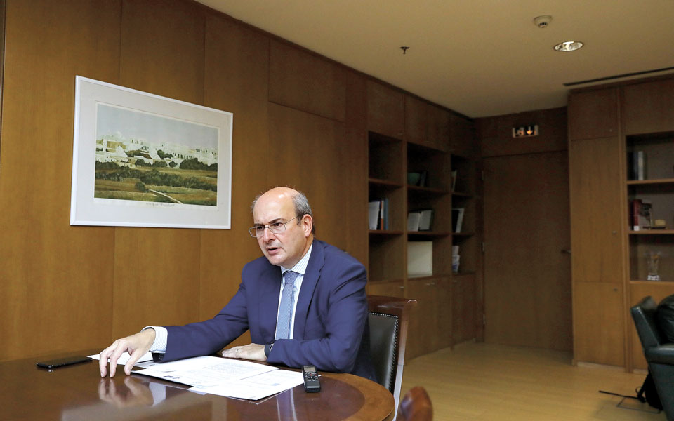 ο-κωστής-χατζηδάκης-στην-κ-έτσι-πετύ-562135009