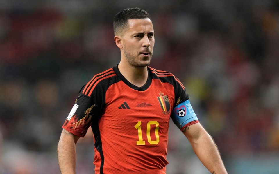 αζάρ-είμαι-εδώ-για-να-παίξω-ποδόσφαιρ-562153345