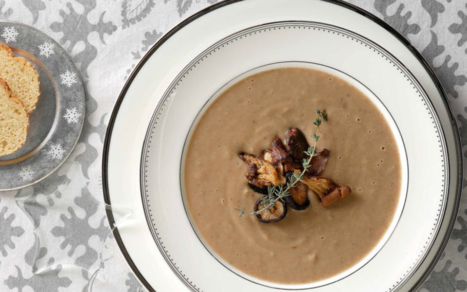 βελουτέ-κάστανου-με-μανιτάρια-562136839