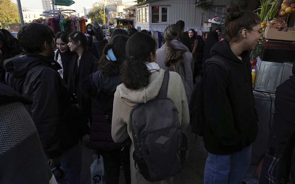 η-υπηρεσία-πληροφοριών-του-καναδά-διε-562146043