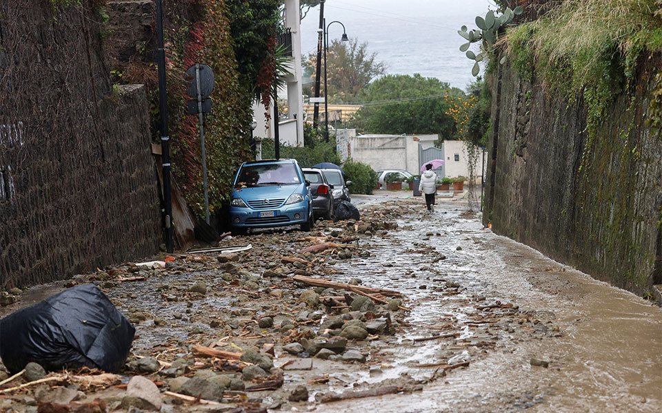 ιταλία-νεκροί-και-τεράστιες-καταστρο-562157836