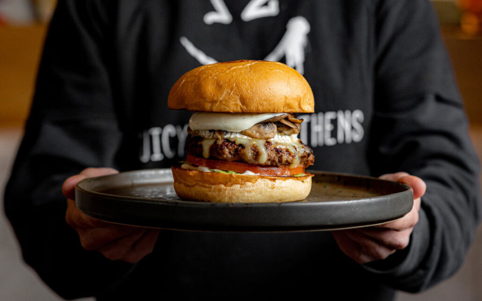 9-μπεργκεράδικα-για-να-φας-το-μπέργκερ-τ-562155250