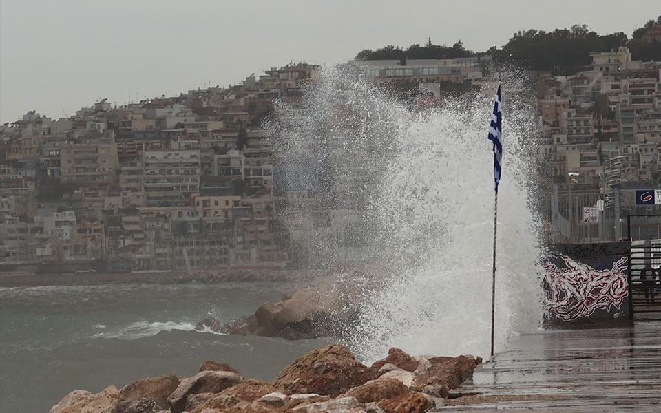 κακοκαιρία-eva-σε-σκιάθο-και-σκόπελο-τ-562126477