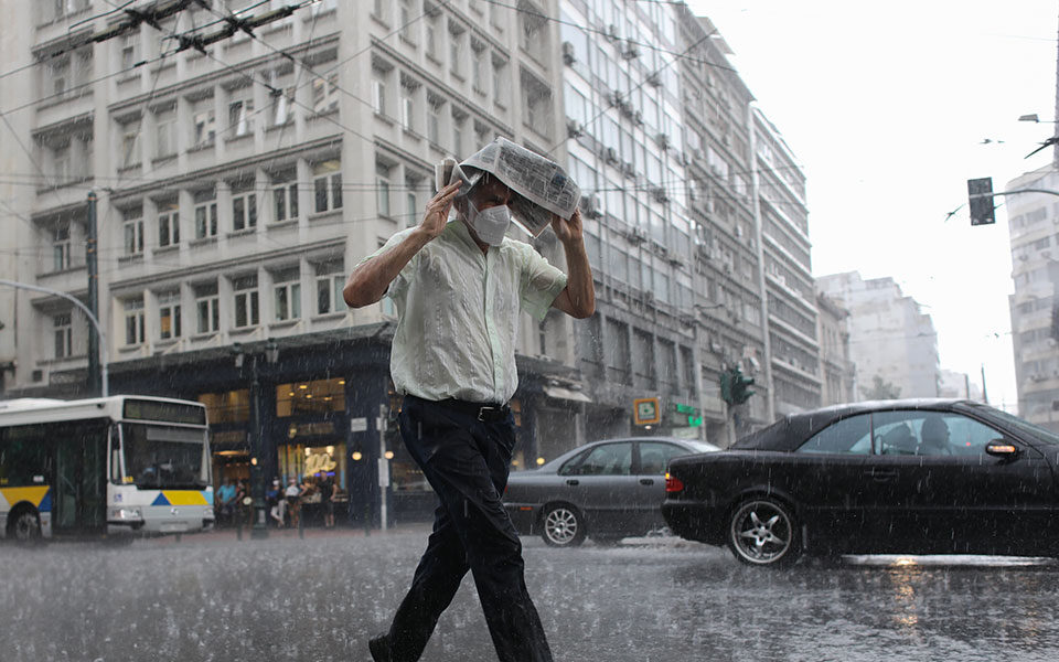 Κακοκαιρία EVA: Δικαιολογείται η ενεργοποίηση του 112;-1
