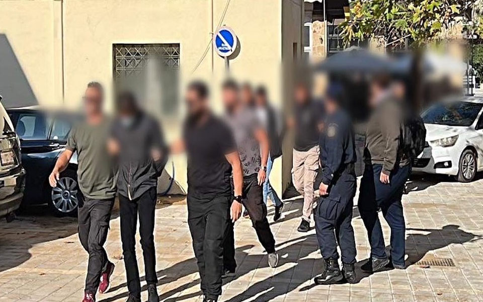 κυπαρισσία-προφυλακιστέοι-οι-τρεις-κ-562138129