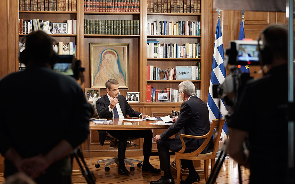 Κυρ. Μητσοτάκης: Απίστευτο ψέμα το δημοσίευμα – Ντροπή να κατηγορούμαι ότι παρακολουθούσα υπουργούς-3