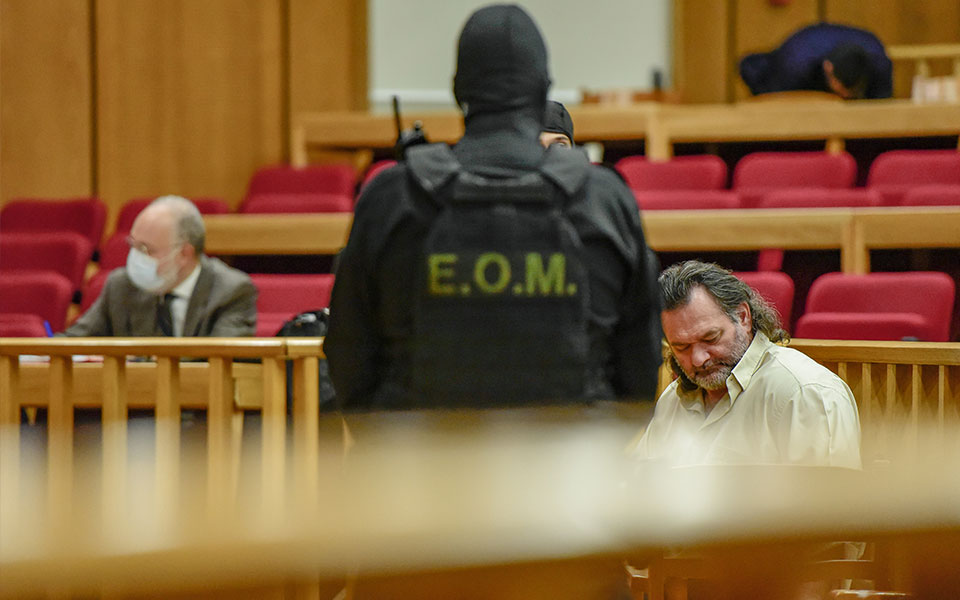 δίκη-χρυσής-αυγής-ένταση-κατά-την-έναρ-562135984