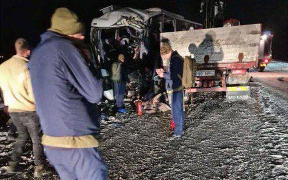 λετονία-λεωφορείο-με-ουκρανούς-στρατ-562158445