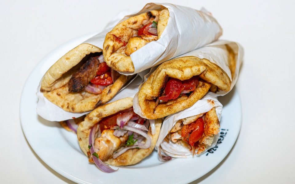 301-σουβλάκια-σε-κάθε-γειτονιά-για-να-δει-562146889