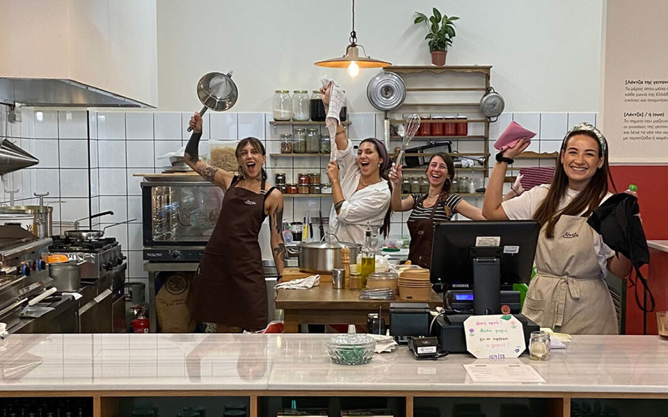 η-λόντζα-της-γειτονιάς-γιαγιαδίστικ-562158910