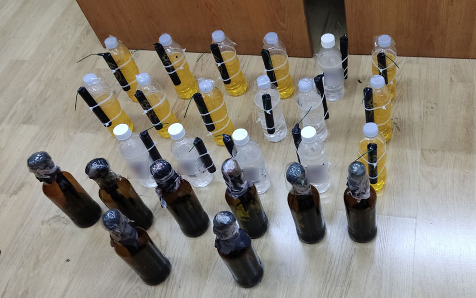 μολότοφ-εμπρηστικοί-μηχανισμοί-και-β-562119799