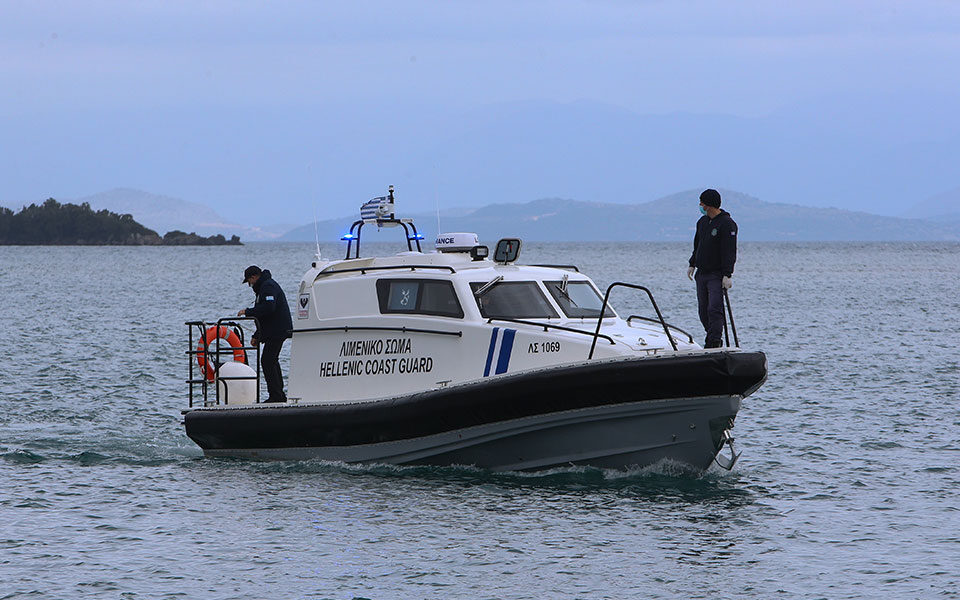 ναυάγιο-στο-στενό-του-καφηρέα-στους-29-α-562139629