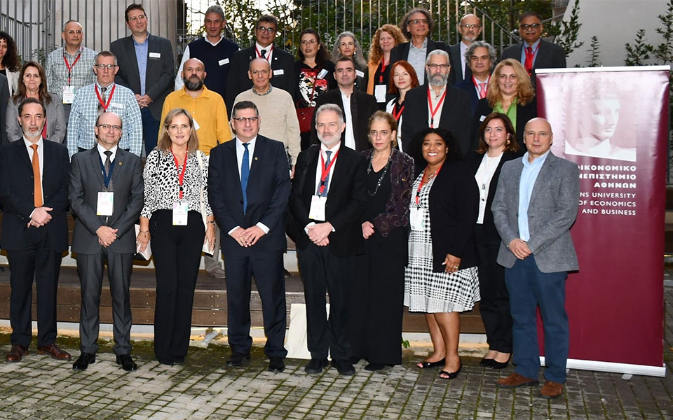 στο-οπα-αντιπροσωπεία-16-κορυφαίων-αμερ-562128571