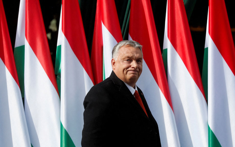 νέα-πυρά-όρμπαν-κατά-των-ευρωπαϊκών-κυ-562144162